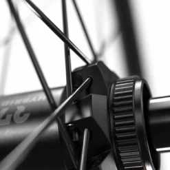 Dt-swiss Roue Avant HU 1900 Spline® 29" 25mm CL 8 Dt-swiss Roue Avant HU 1900 Spline® 29" 25mm CL -Vision Soldes DTSwiss HU 1900 ProductDetail Hub 002 1920px