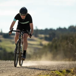 Shimano GRX Di2 RD-RX817 Dérailleur 1x11 Vitesses 7 Shimano GRX Di2 RD-RX817 Dérailleur 1x11 Vitesses -Vision Soldes GRX c