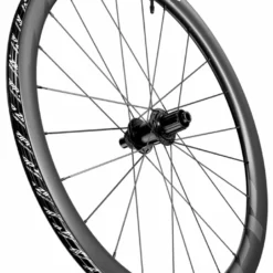 ZIPP Paire De Roues 303 S Carbon Disc Tubeless Sram/Shimano -Vision Soldes Zipp 303 S Carbon Disc Tubeless Hinterrad 00 1918 528 000 2YukhBQRCbVeny